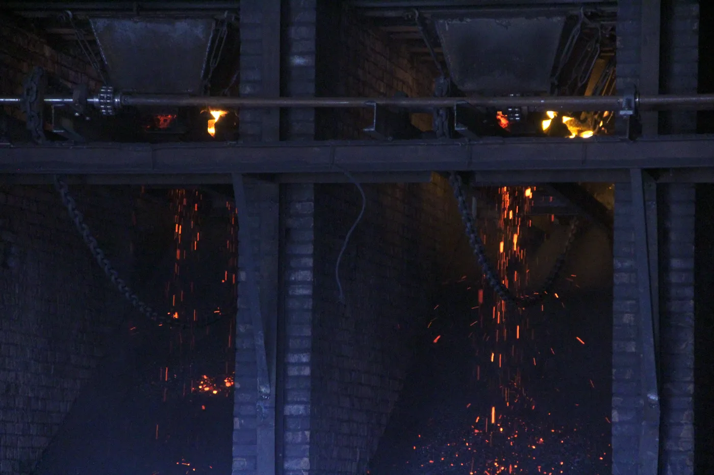 Precision particle sizing system